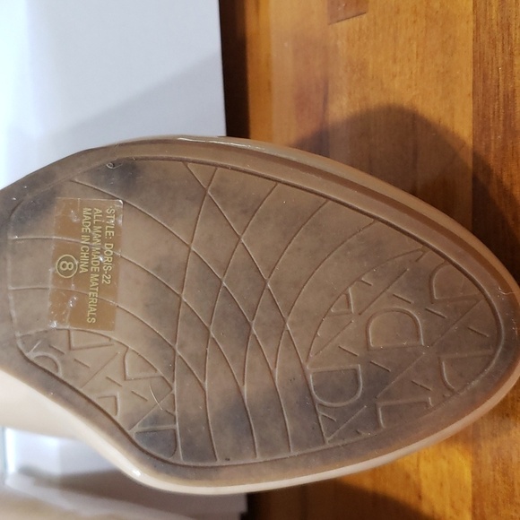 Forever. Tan Patten Man-Made Leather Wedge; Round Toe; Wedge Heel. Size 8 EUC - Picture 11 of 13